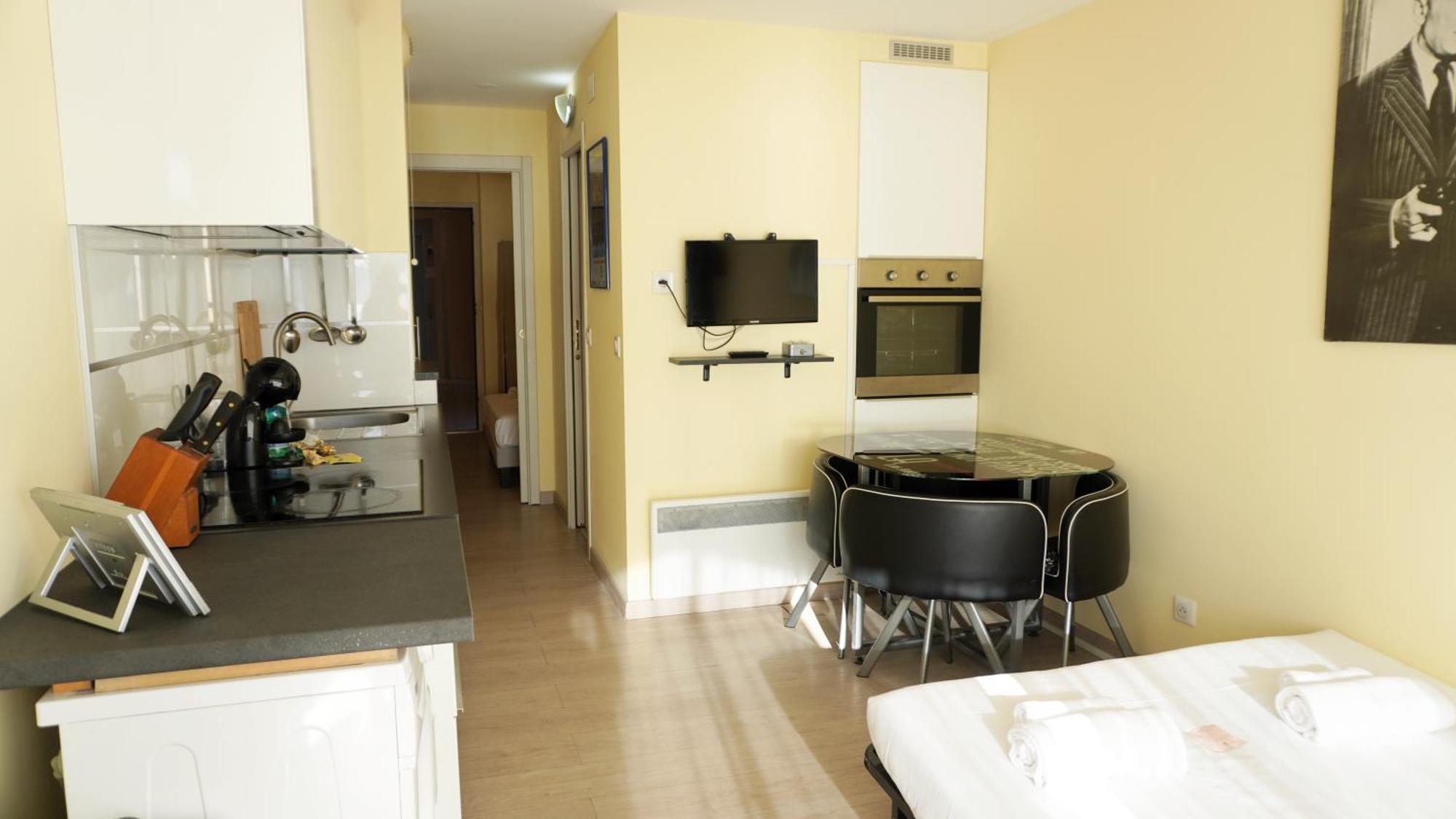 607, Vue Mer, 4 Personnes By Palmazur Cannes