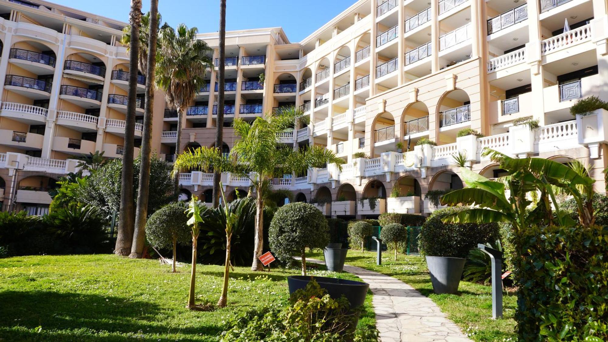 Apartment 607, Vue Mer, 4 Personnes By Palmazur Cannes