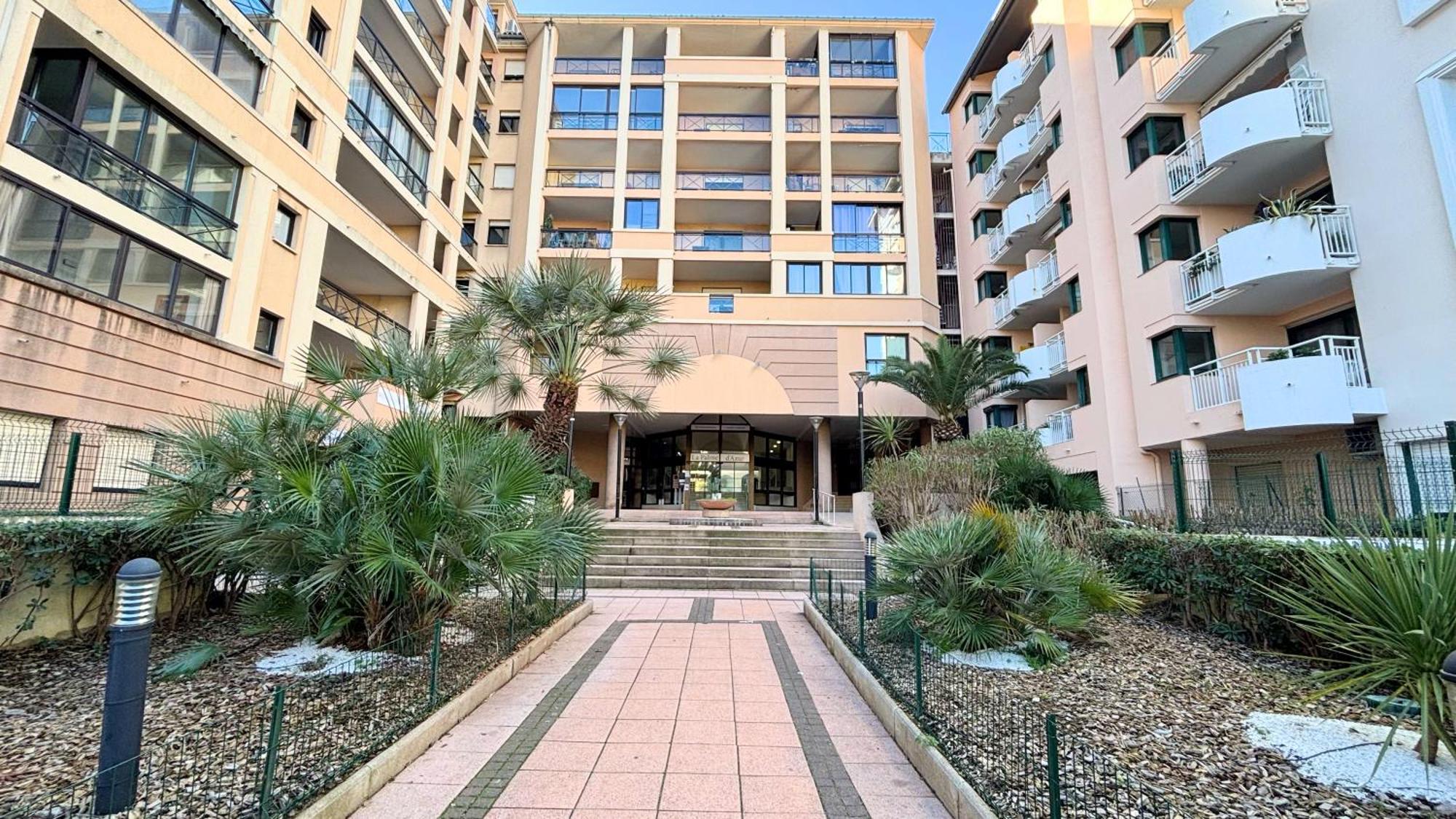 Apartment 607, Vue Mer, 4 Personnes By Palmazur *